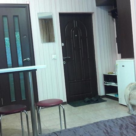 Apartment Derzhavinskaya Charkiw Exterior foto